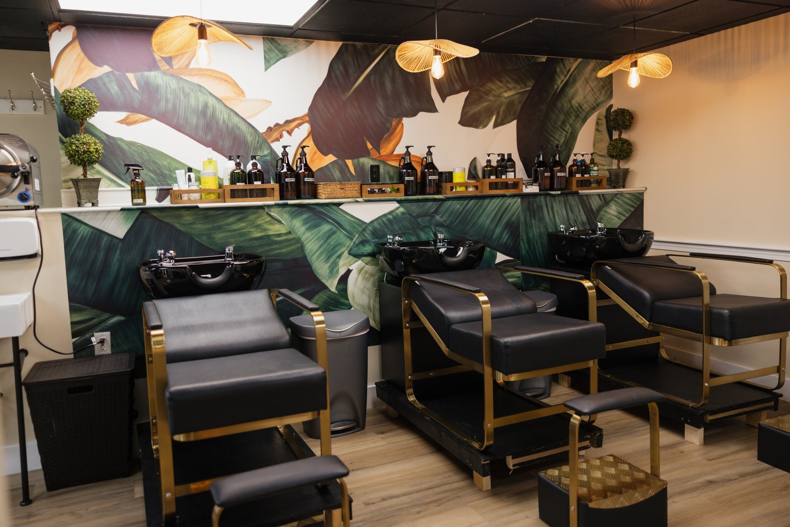 Shampoo Stations with Tropical Mural